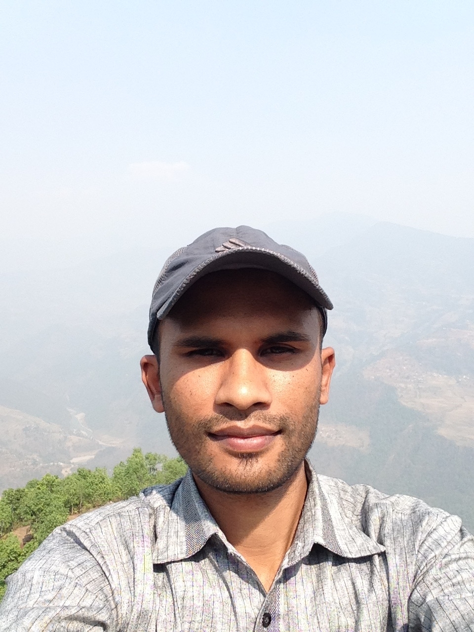 घम्बर नेपाली