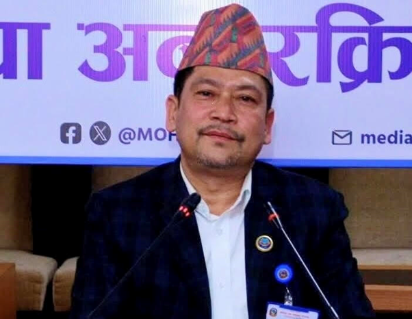 डा प्रकाश बुढाथोकी
