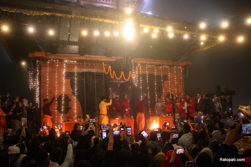   तस्बिरमा हेर्नुहोस् भालेश्वर महादेव मन्दिरको विशेष आरती