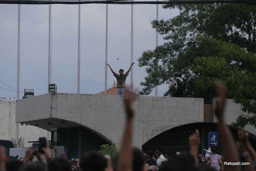 -nayabaneshworgnez-protest (18)