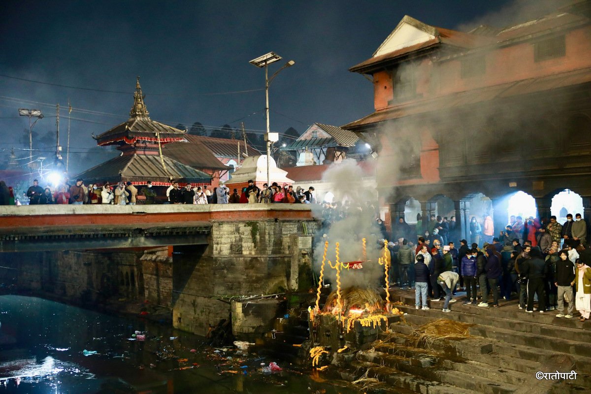 01-Dinesh sutaula-Pashupatinath-  Nepal photo library-01