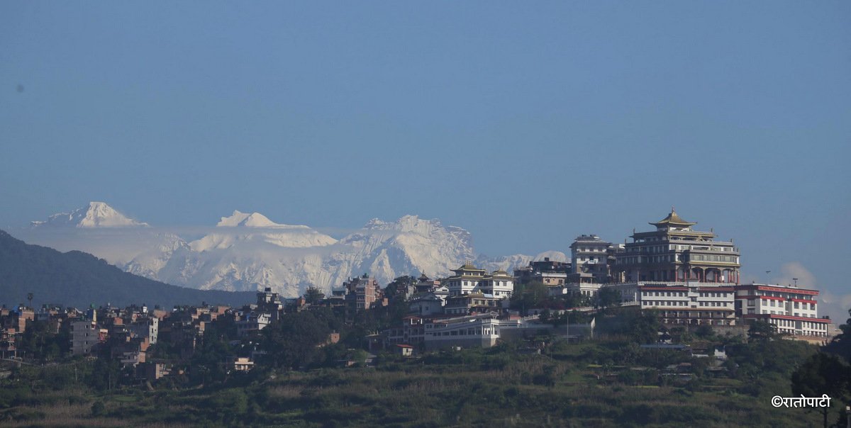   आकाश खुल्दा घमाइलो बन्यो काठमाडौँ उपत्यका (तस्बिरहरू)