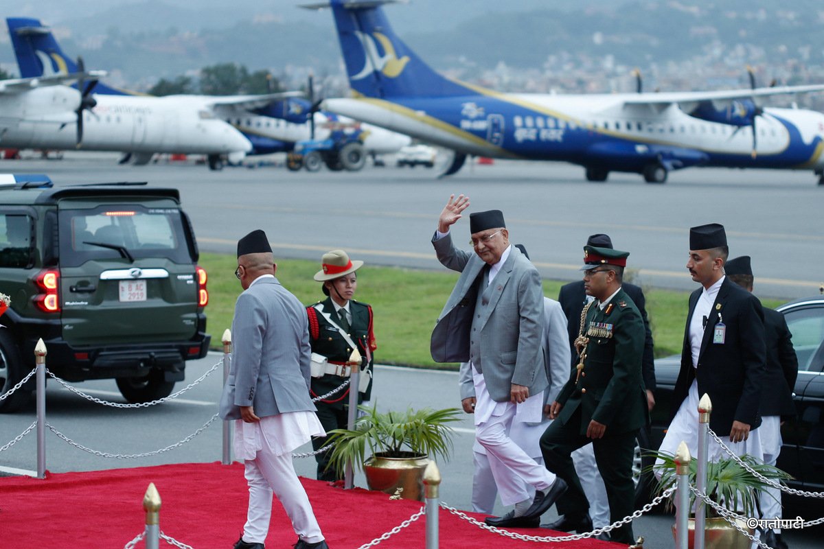 01-KP Oli Back_-703