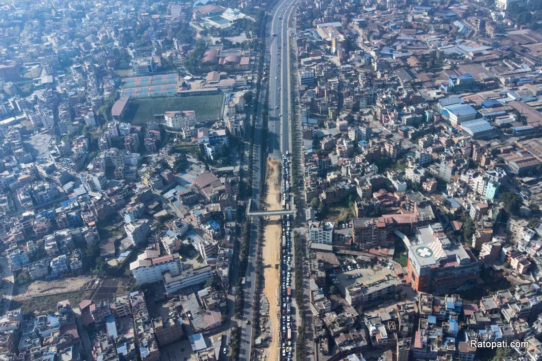 02-Gwarko_Fly over _Nepal photo Library_NPL4