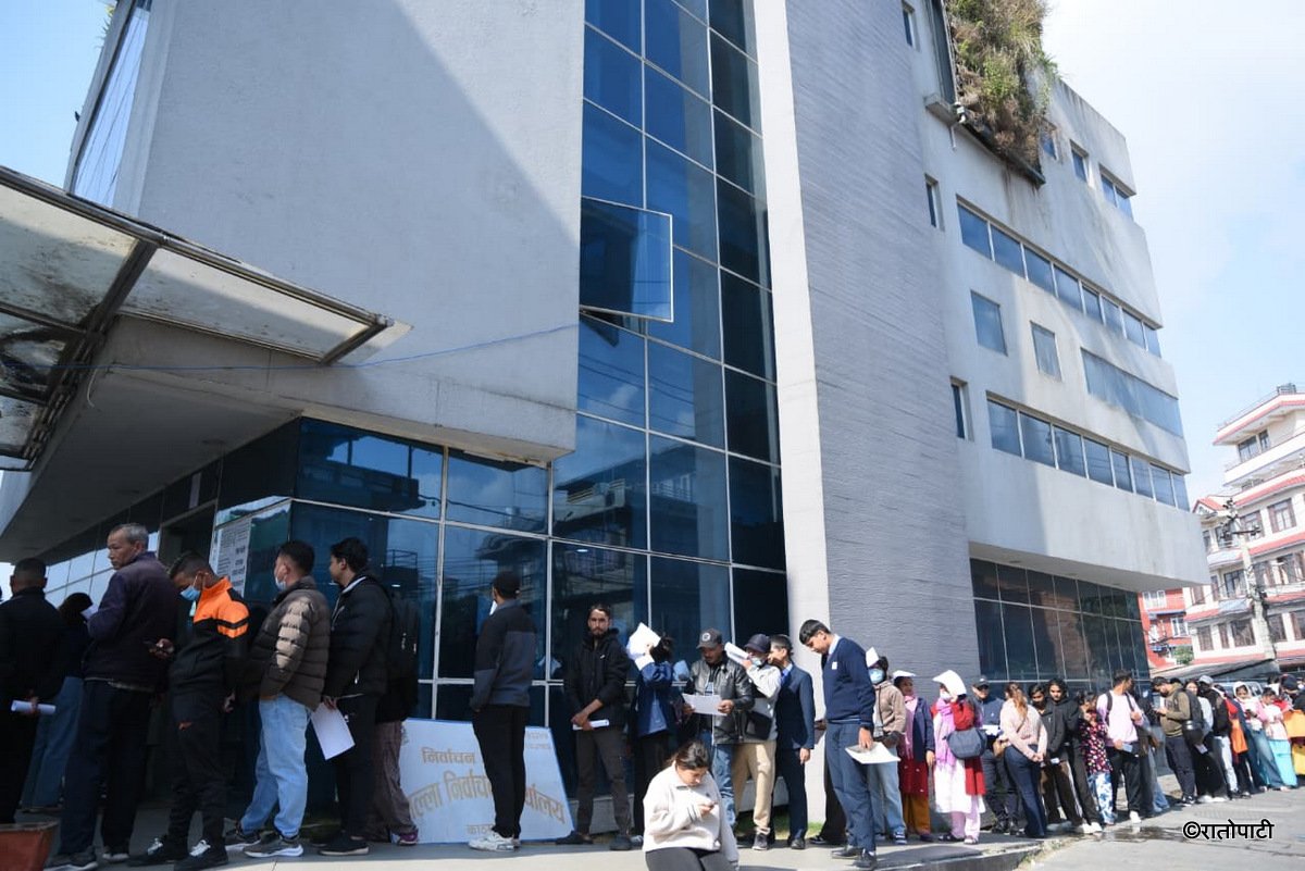 02-Last day of Voting list_Nepal Photo Library (2)
