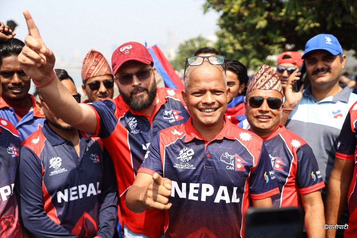02-Nepali Fans at Mumbai_NPL (14)