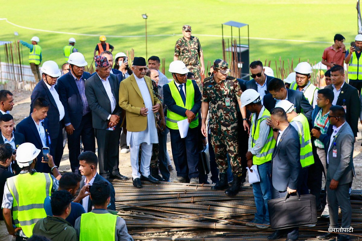 03-pm oli at TU ground (3)