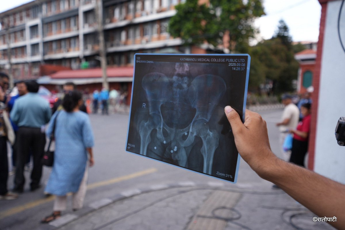 03-Singhadurbar gate -Nepal photo library-06