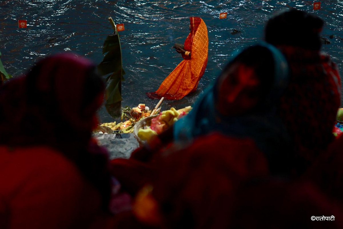 04-Chhath at Gaurighat_Nepal Photo Library (4)