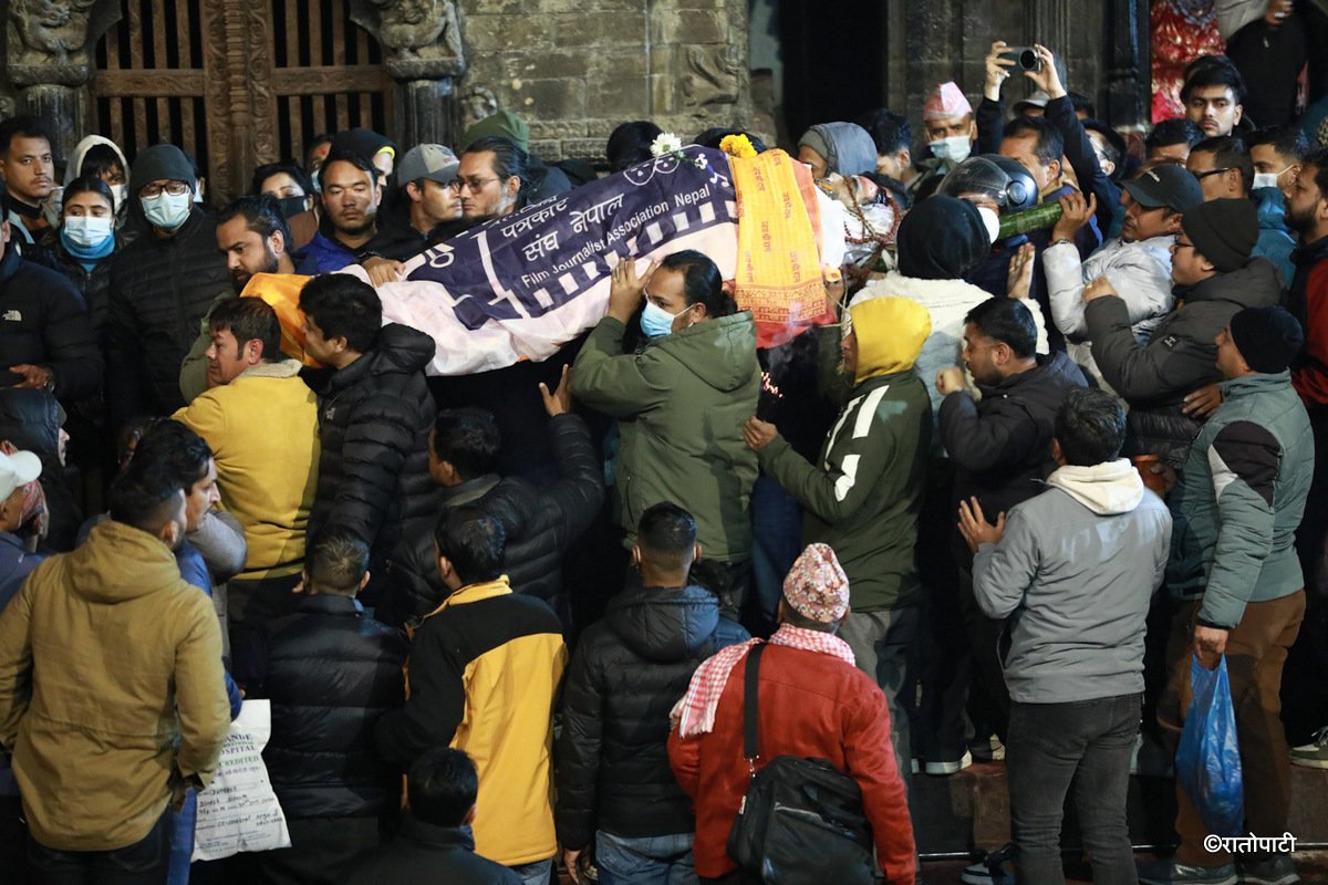 04-Dinesh sutaula-Pashupatinath-  Nepal photo library-06