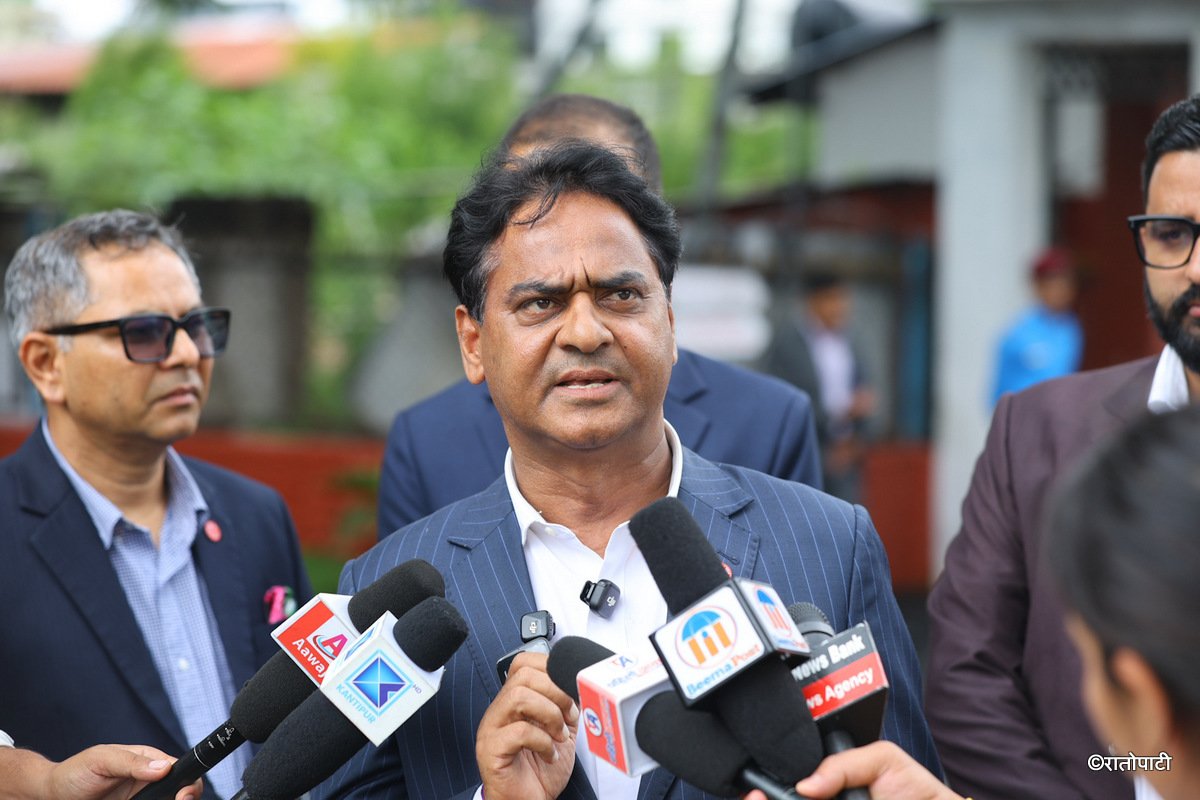 04-Discussions with Prime Minister and stakeholders in the capital market-Nepal photo library-04