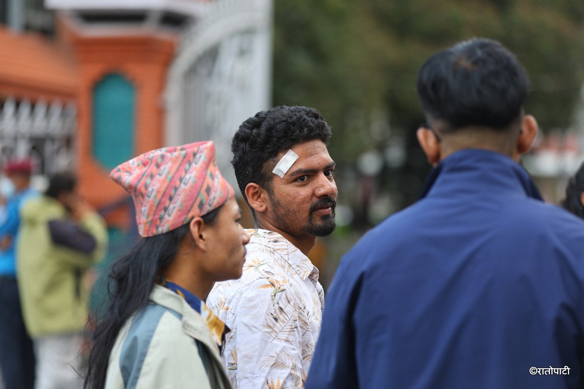 04-Singhadurbar gate -Nepal photo library-09