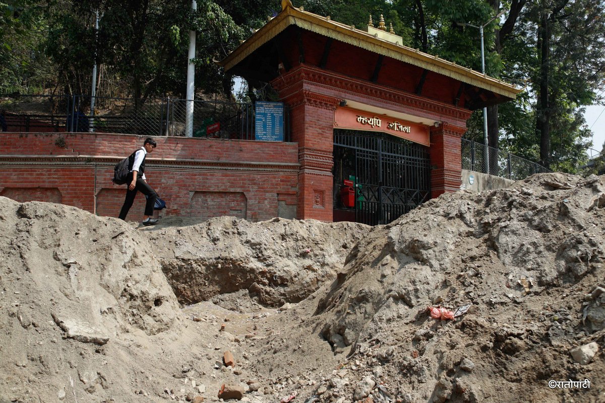 05-Footpath_Nepal Photo Library-210