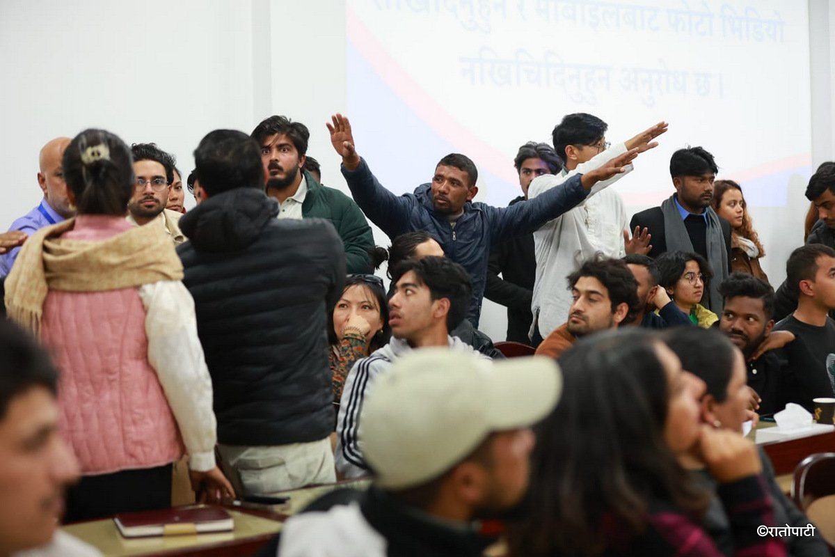 05-Gen Z at Singhdurbar_NPL (5)