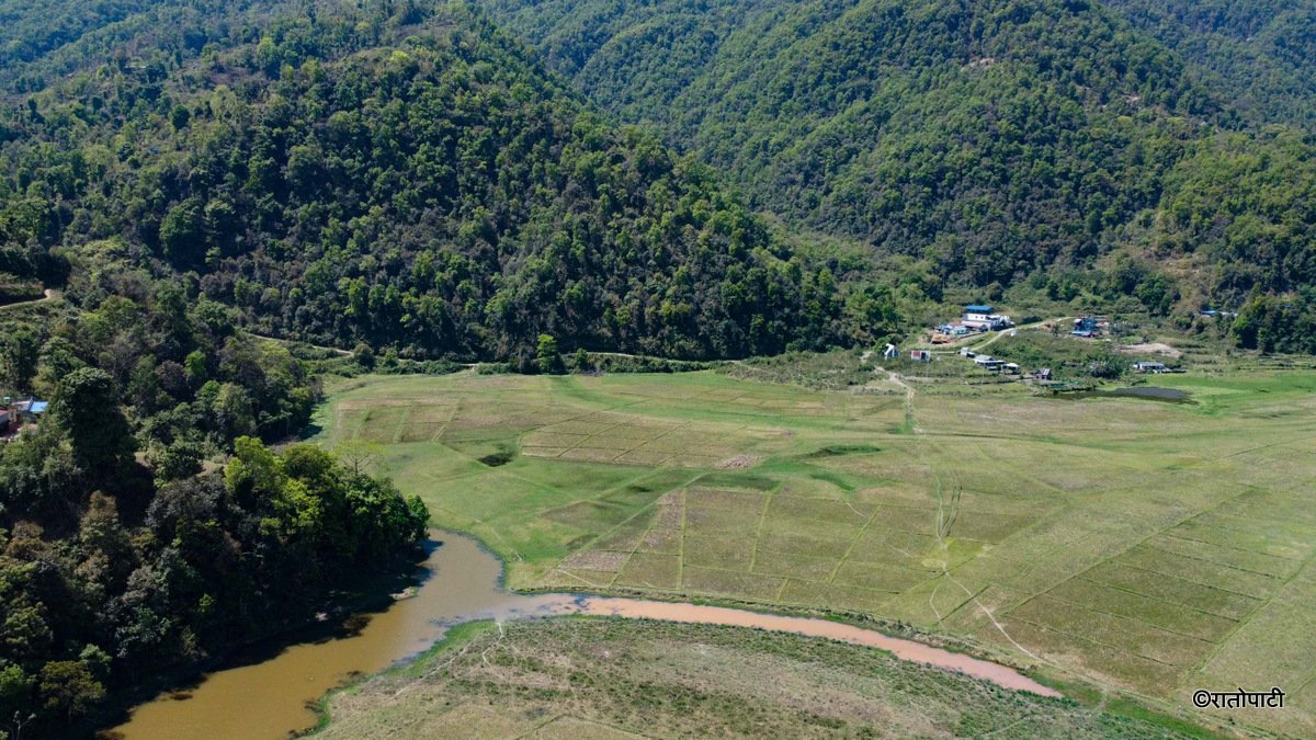 06-POKHARA PHEWA LAKE LAND_Drone view_Nepal Photo Library3