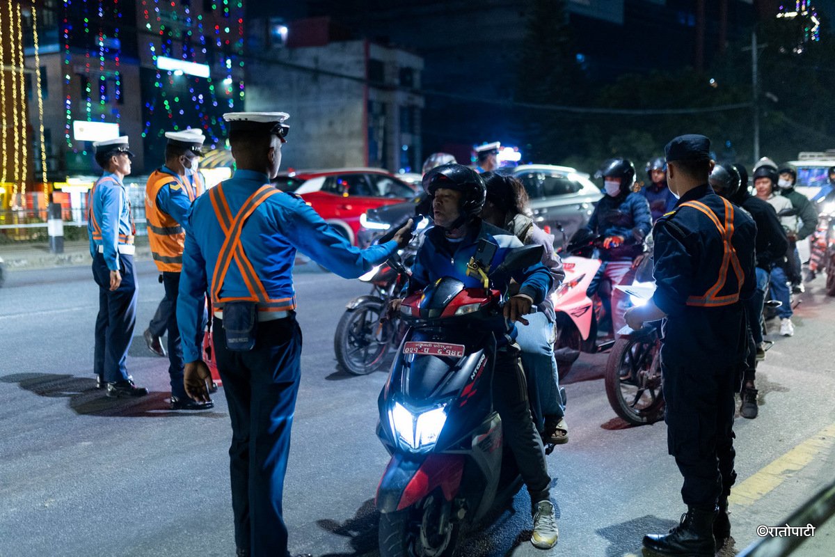 06-Traffic police checking_Nepal Photo Library7