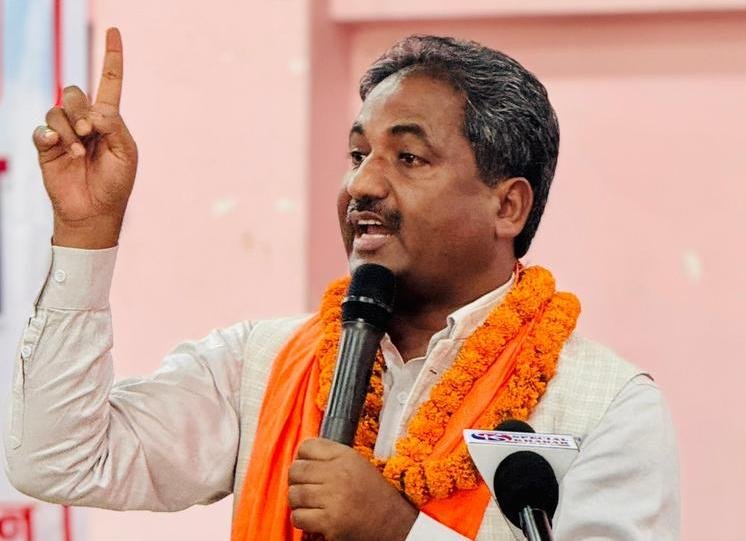   ओलीको अगुवाइमा मुलुकमा बेथिति हुँदा कांग्रेस साक्षी बन्यो : प्रभु साह