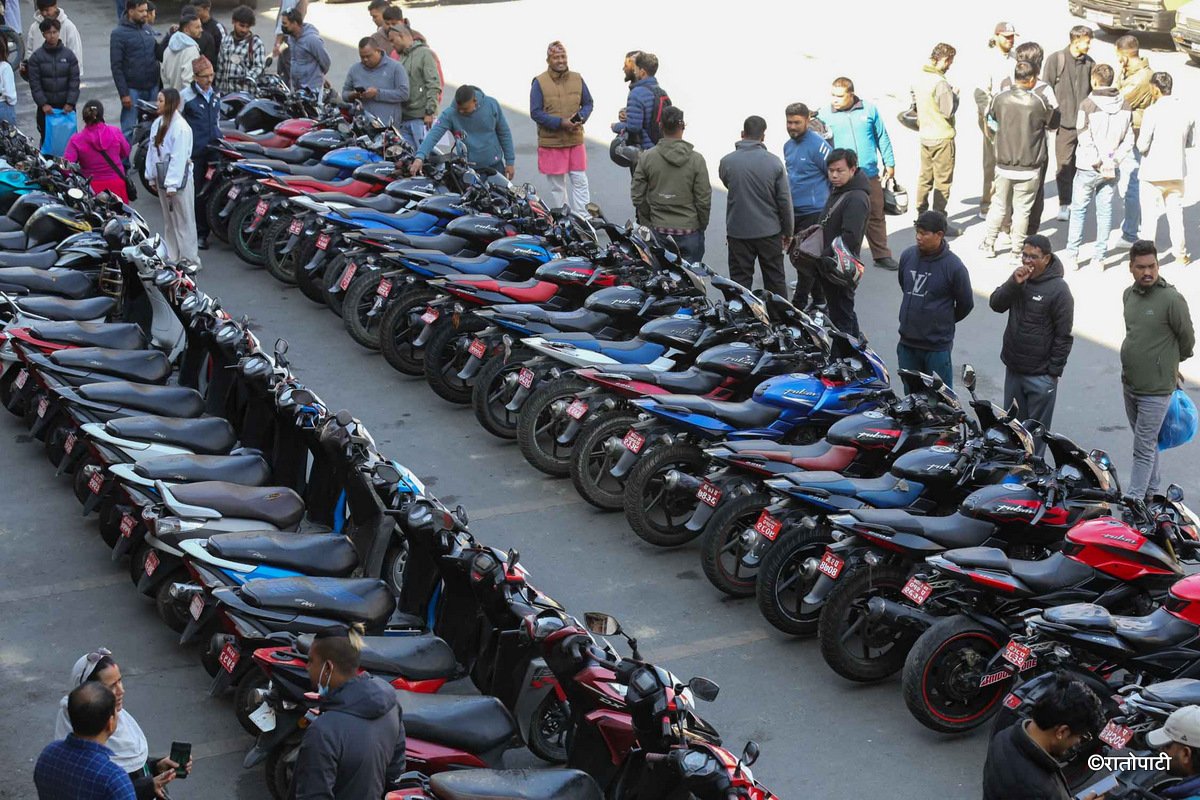 07-Bike handover _Traffic_ Nepal Photo Library8