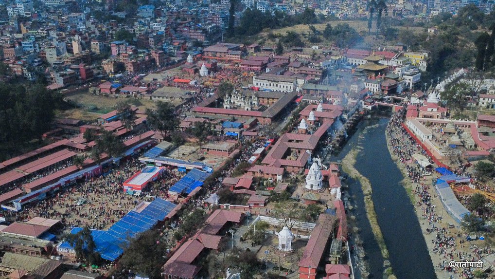 07-Dron_pashupati_Mahashivaratri_Nepal Photo Library7