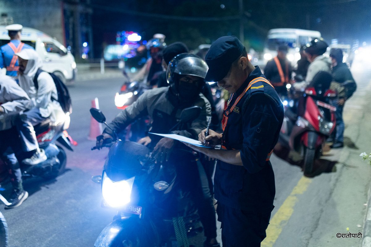 07-Traffic police checking_Nepal Photo Library8