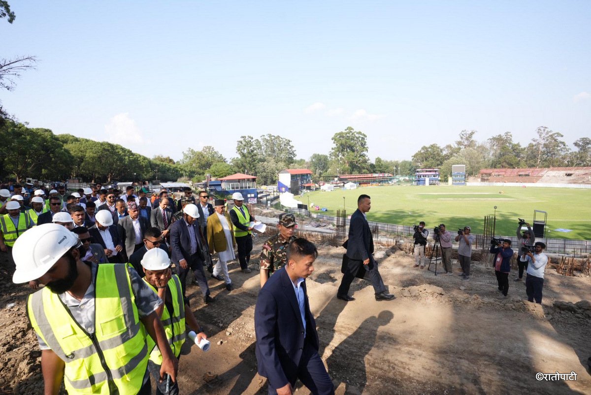08-pm oli at TU ground (8)