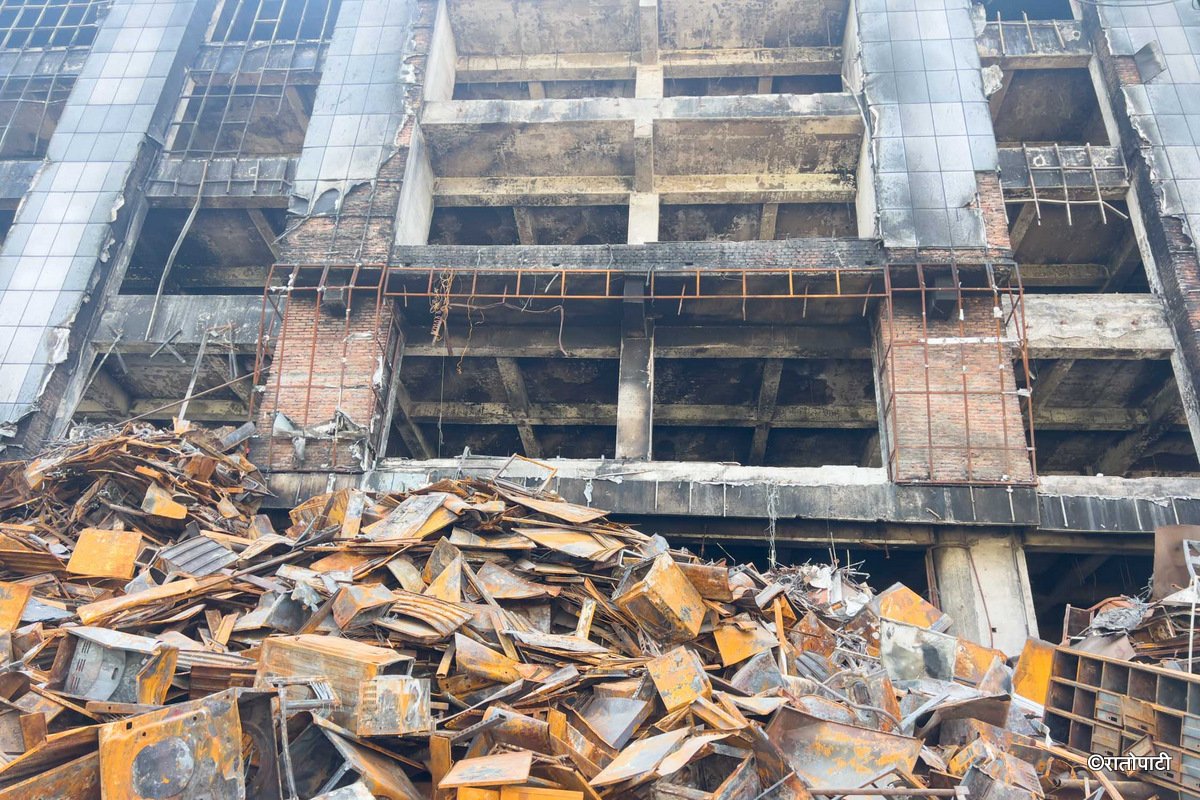 09-Burned building after one month_NPL9