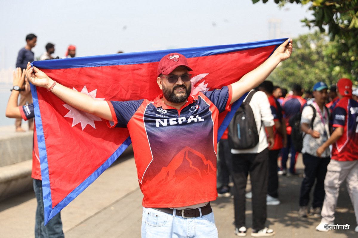 09-Nepali Fans at Mumbai_NPL (6)