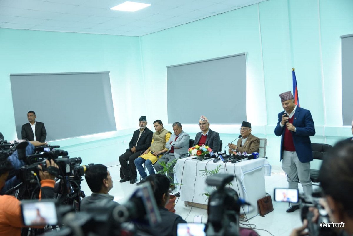 09-UML Meeting_Nepal Photo Library (6)