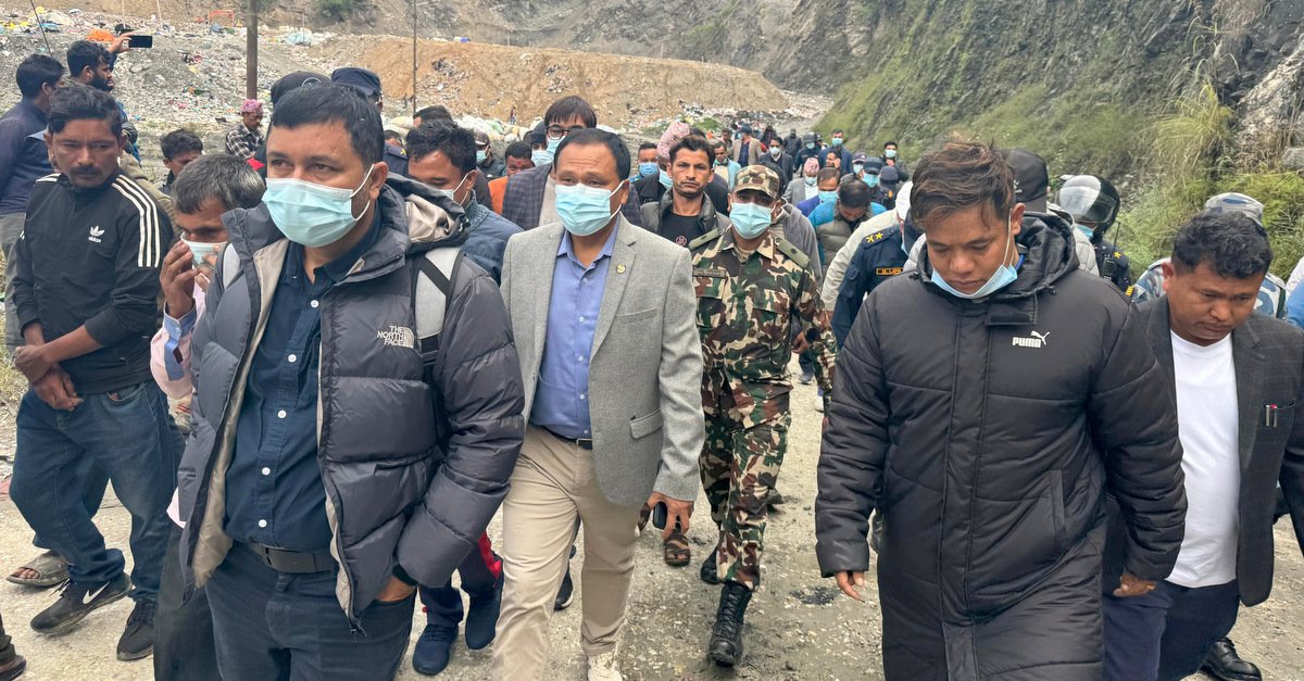   कुलमानले गरे बन्चरेडाँडा ल्यान्डफिल्ड साइटको अनुगमन (तस्बिरहरू)
