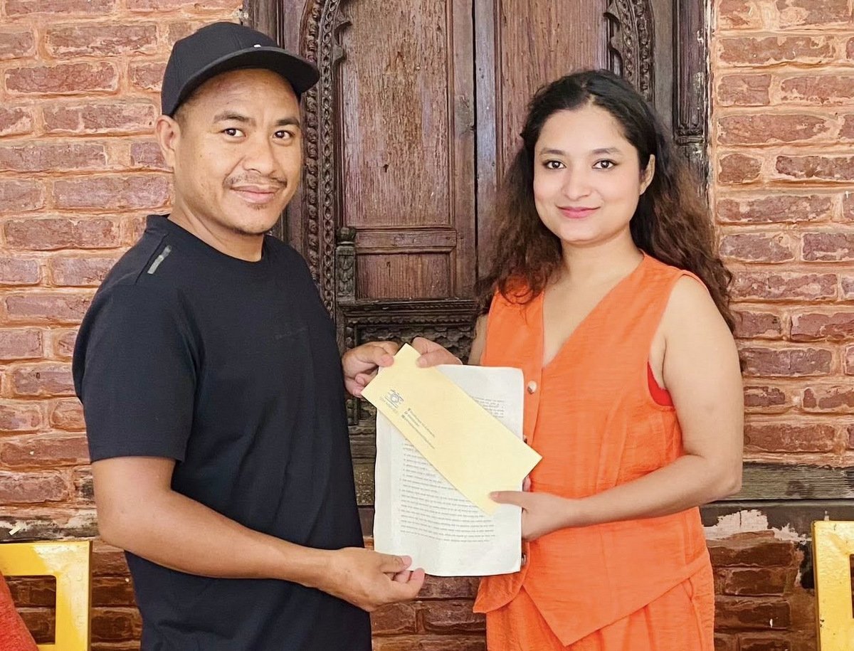 ‘मितज्यू’ मा स्मिता अनुबन्धित