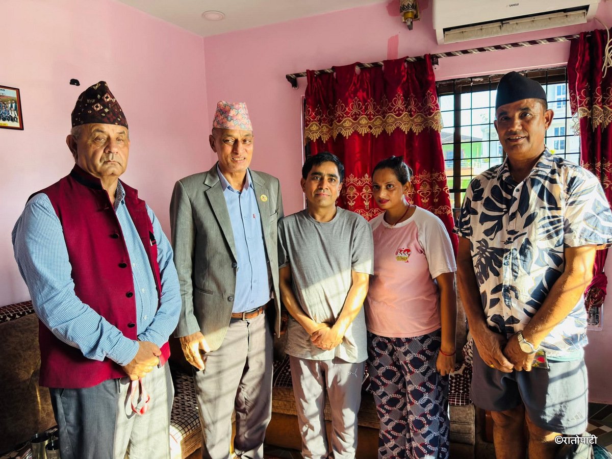   इरानबाट दुई नेपालीको उद्धार