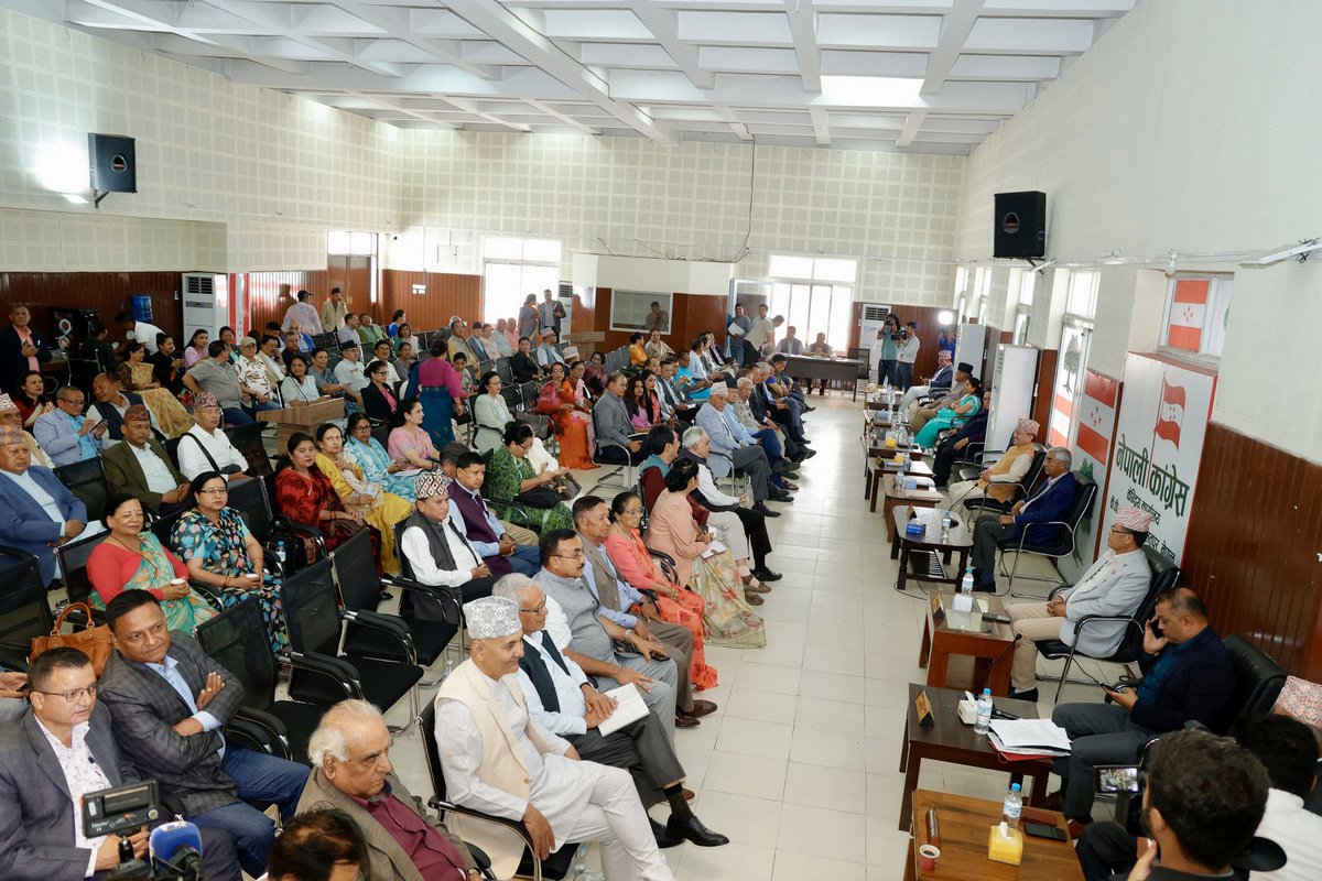   कांग्रेस बैठकमा शेखरको प्रश्नैप्रश्न : भद्रतालाई कमजोरी नठान्न चेतावनी