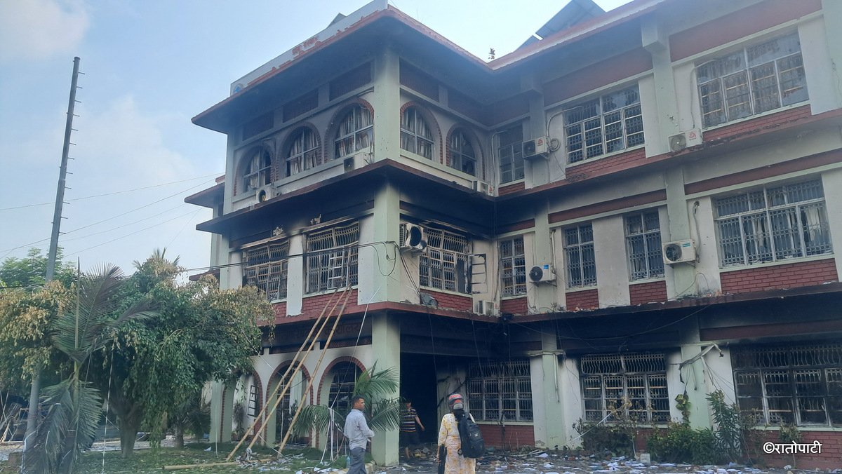   कोशीमा ७७ करोडको क्षति, ४१ करोडका सवारी साधन जले