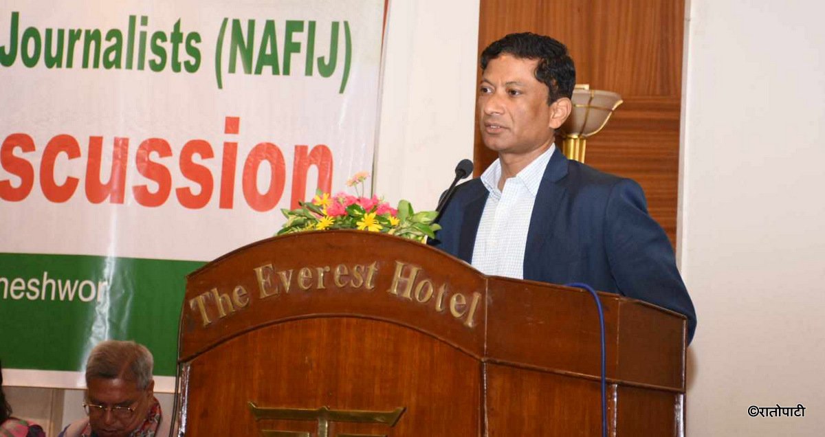 दुई ठुला पार्टी मिलेर बनेको सरकारले पोलिसी डिपार्चर गर्न सकेन : अर्थविद् पौडेल