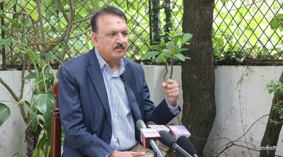   देउवाबारे प्रवक्ता महत : साङ्घातिक हमला हुने देख्दादेख्दै त घर नछोडेको व्यक्ति देश छोडेर कहाँ भाग्छ ?