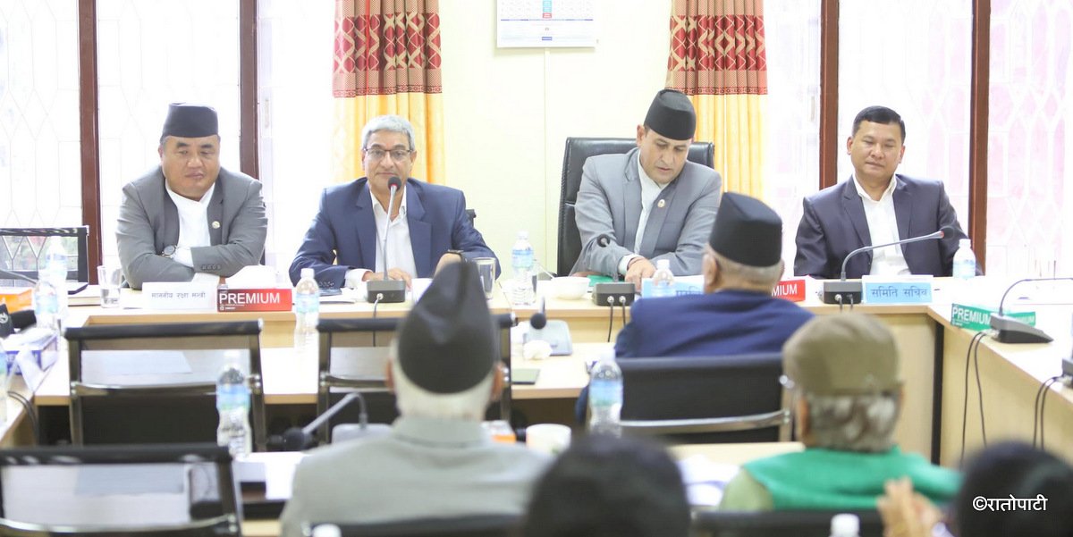 रास्वपाले संसदीय समितिबाटै माग्यो गृहमन्त्री लेखकको राजीनामा
