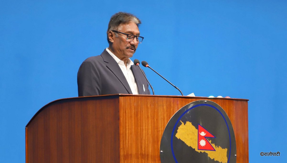   विदेशमा नेपाली श्रमिकको मानव अधिकार सर्त होइन, अडान हो : श्रममन्त्री