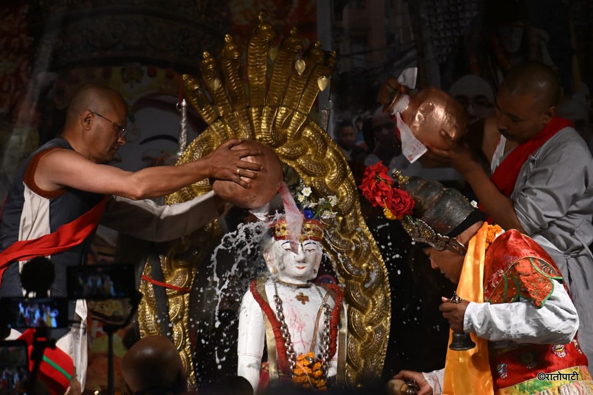 1-Seto Machhindra Snan_Nepal Photo Library (1)