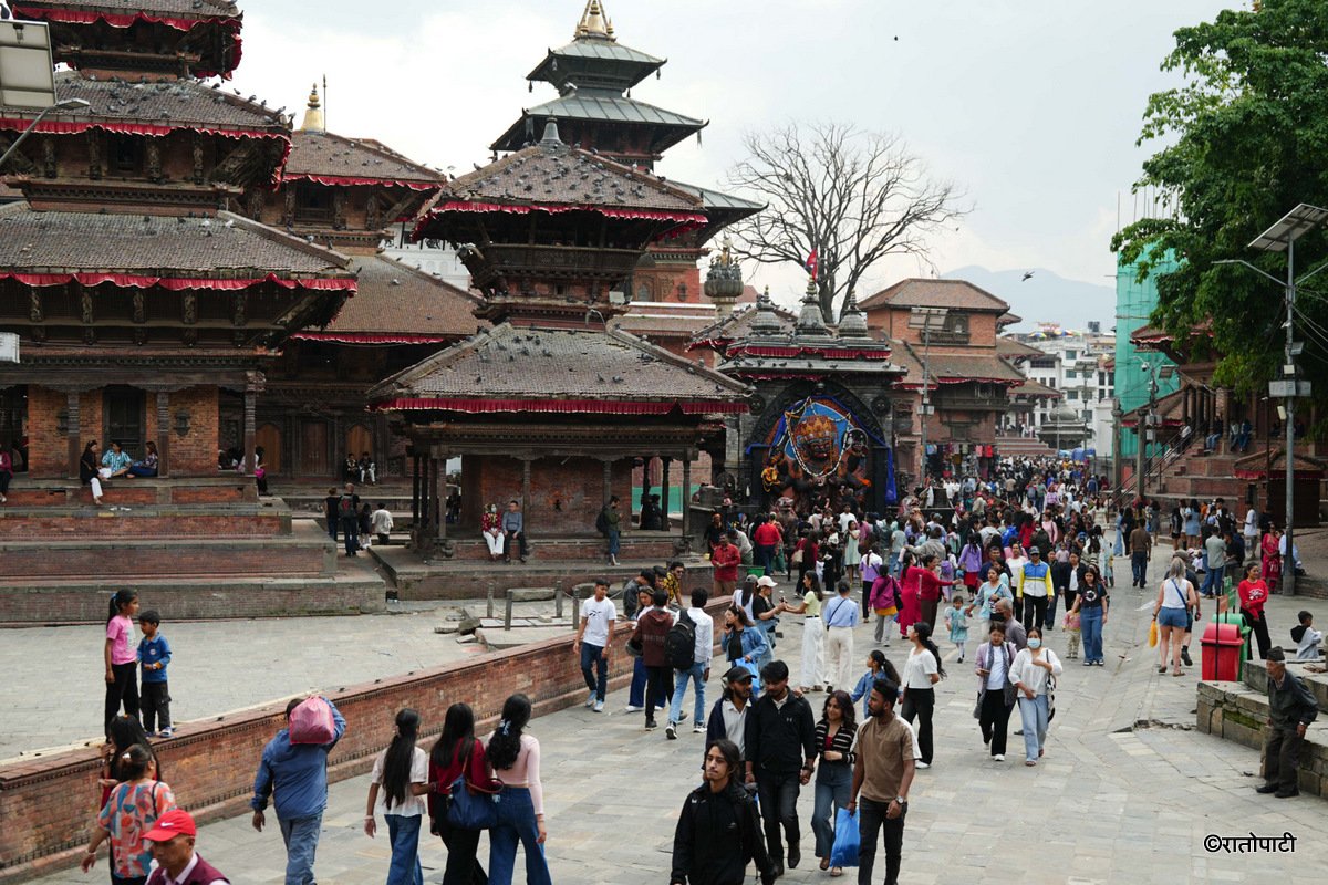 10-Basantapur Durbar square_-1999