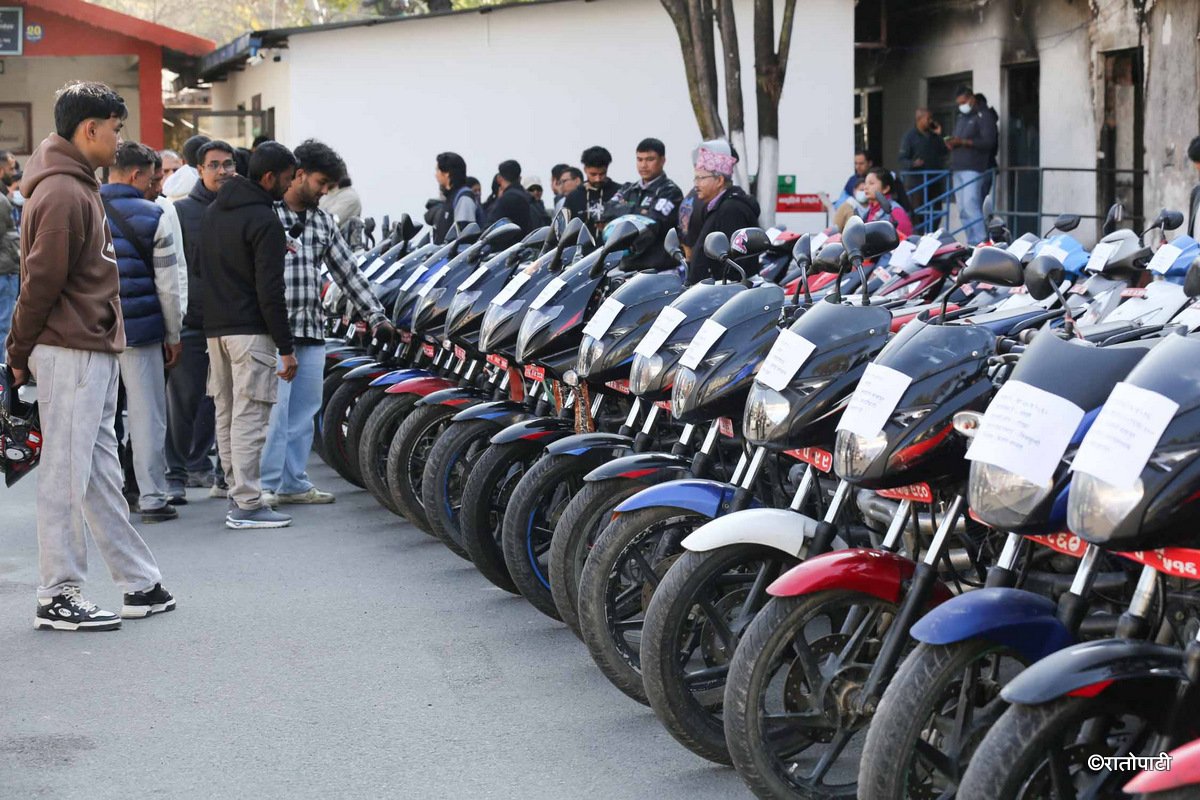 10-Bike handover _Traffic_ Nepal Photo Library7