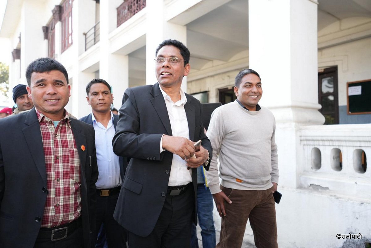 10-Biplab ko party darta_Nepal Photo Library (10)