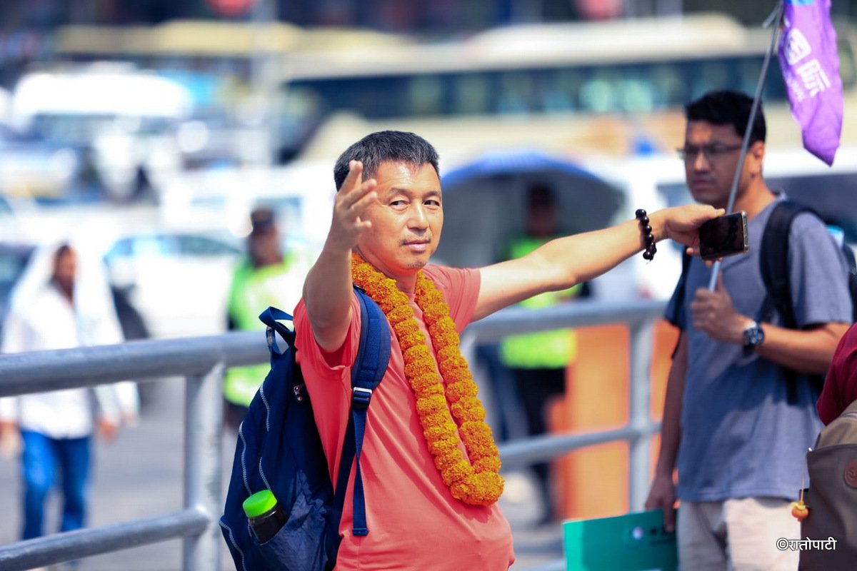 10-Chinese tourist in Nepal _NPL (12)