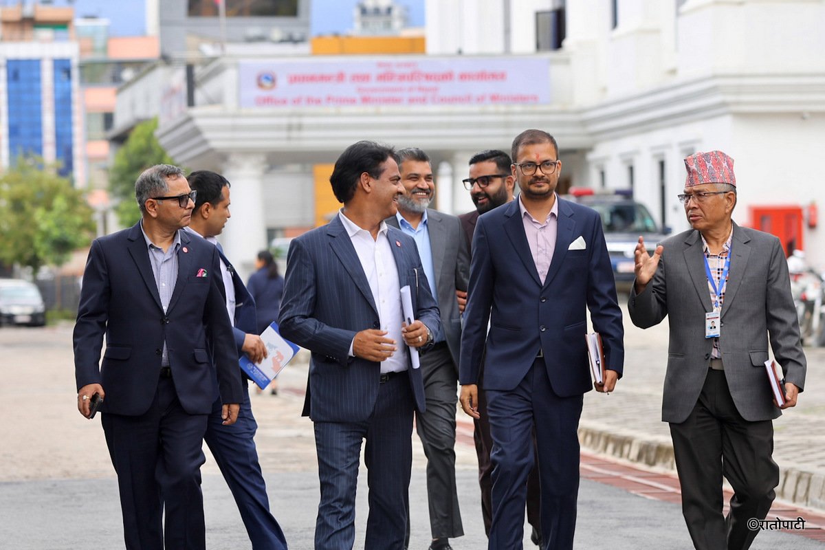 10-Discussions with Prime Minister and stakeholders in the capital market-Nepal photo library-10