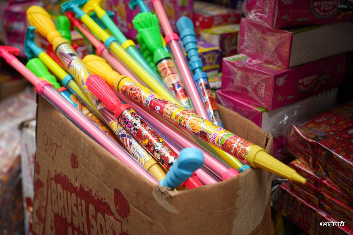 10-Holi_Market_-211