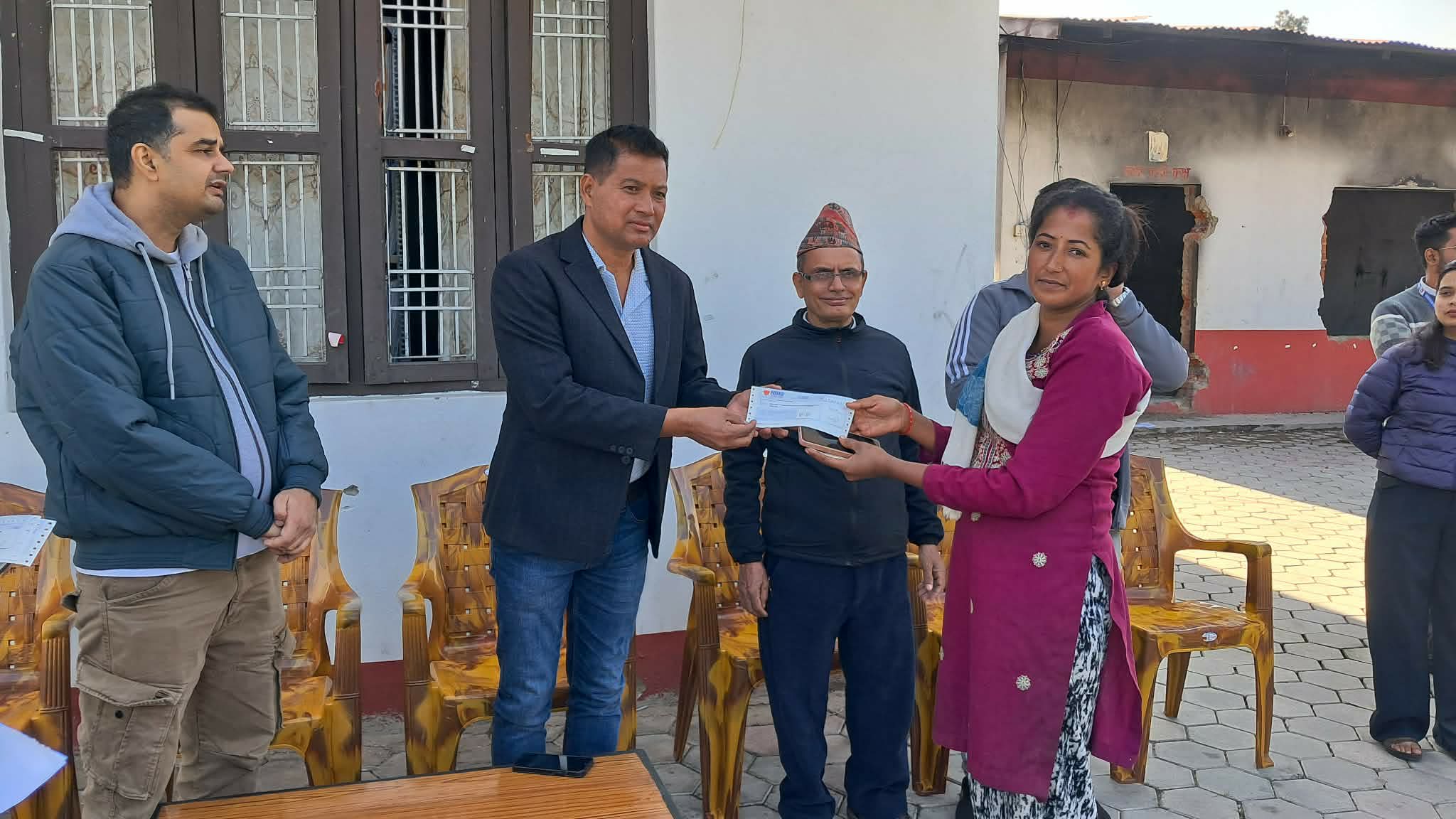   कृषकले पाए बाली क्षतिबापतको बिमा रकम