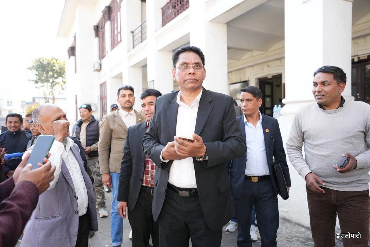 11-Biplab ko party darta_Nepal Photo Library (11)
