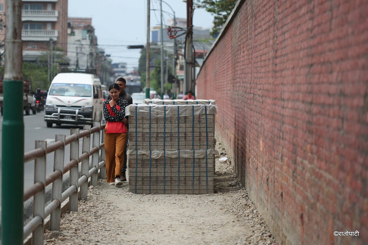 11-Footpath_Nepal Photo Library-206