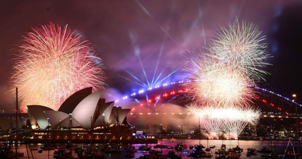 अस्ट्रेलियाको सिड्नीमा नयाँ वर्ष २०२४ को भव्य स्वागत, तस्बिरमा हेर्नुहोस् आतिशबाजी