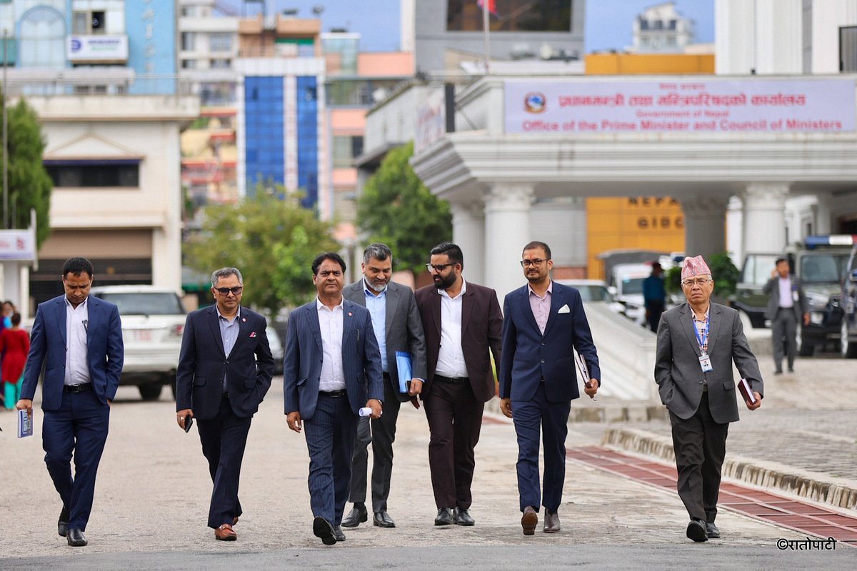 14-Discussions with Prime Minister and stakeholders in the capital market-Nepal photo library-14