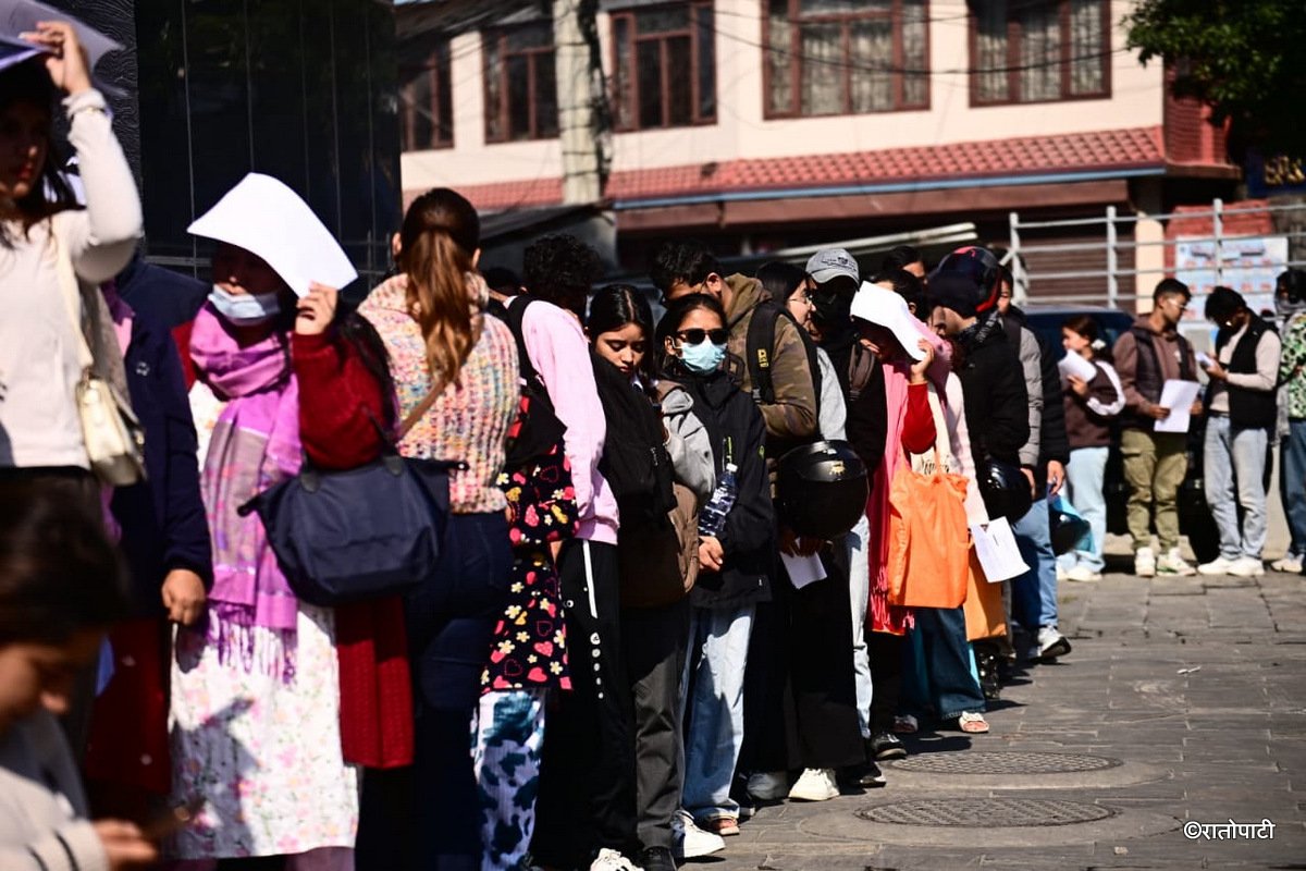 14-Last day of Voting list_Nepal Photo Library (14)